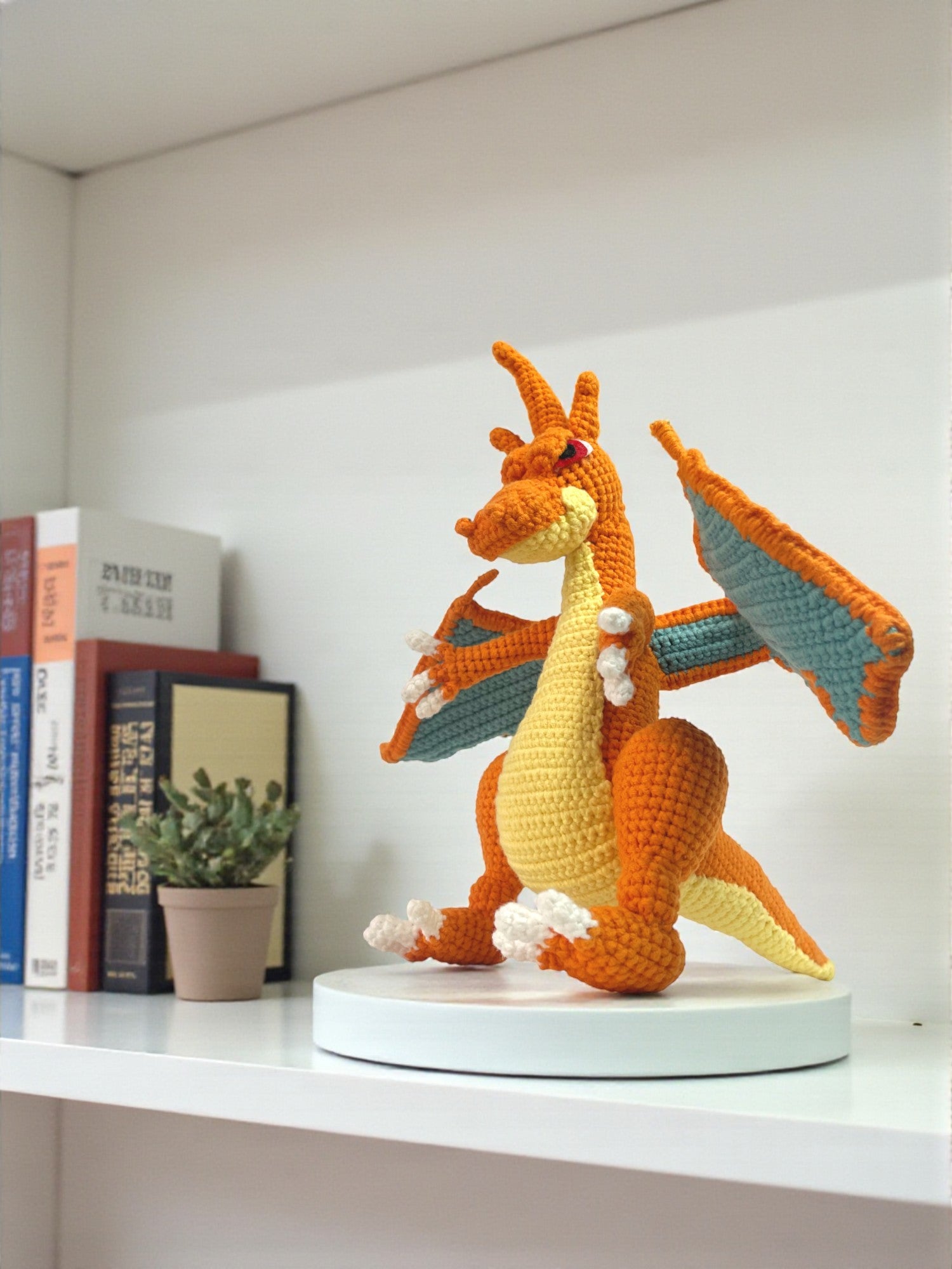 Giant Pokémon Charizard