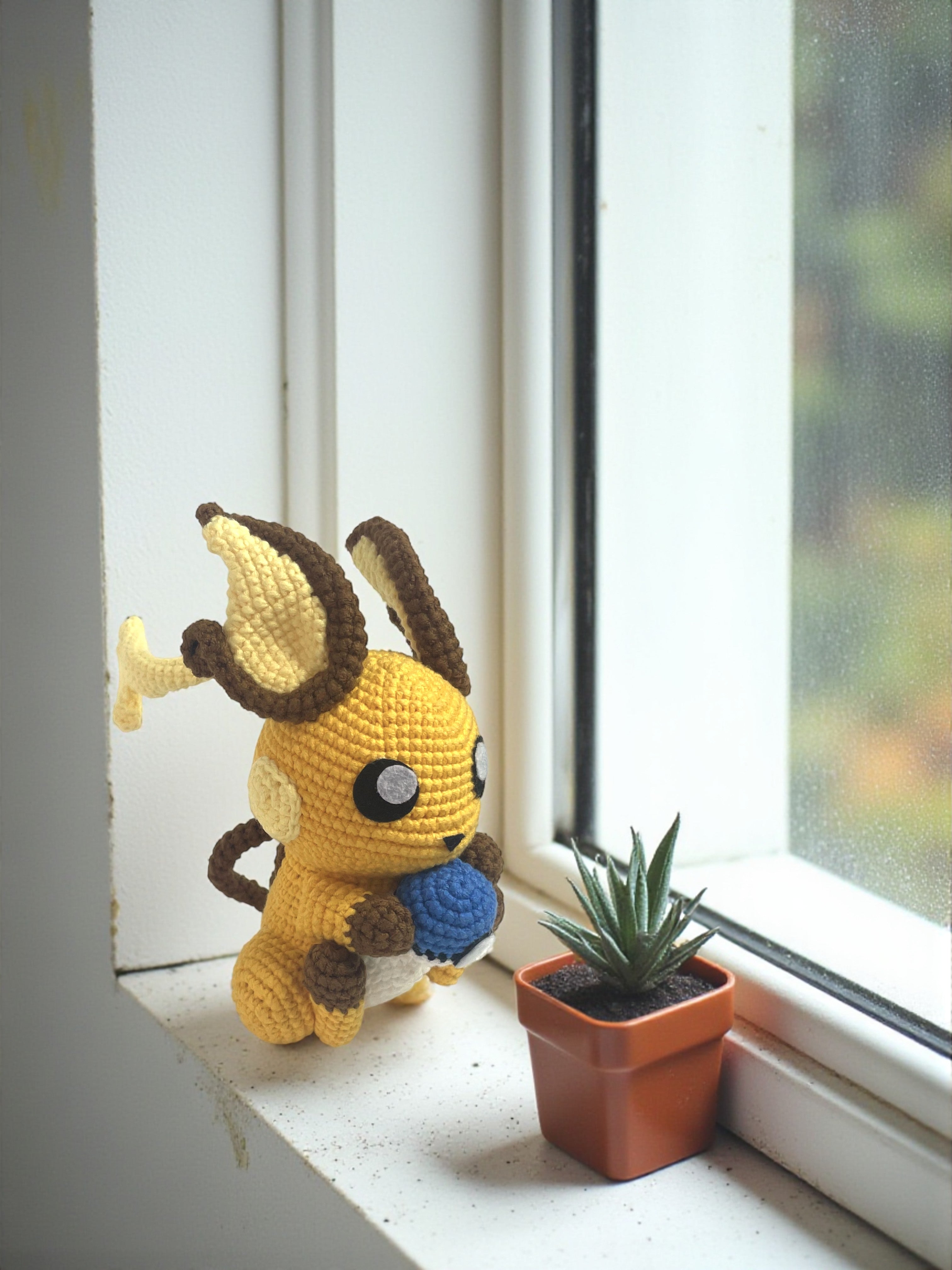 Giant Pokémon Raichu